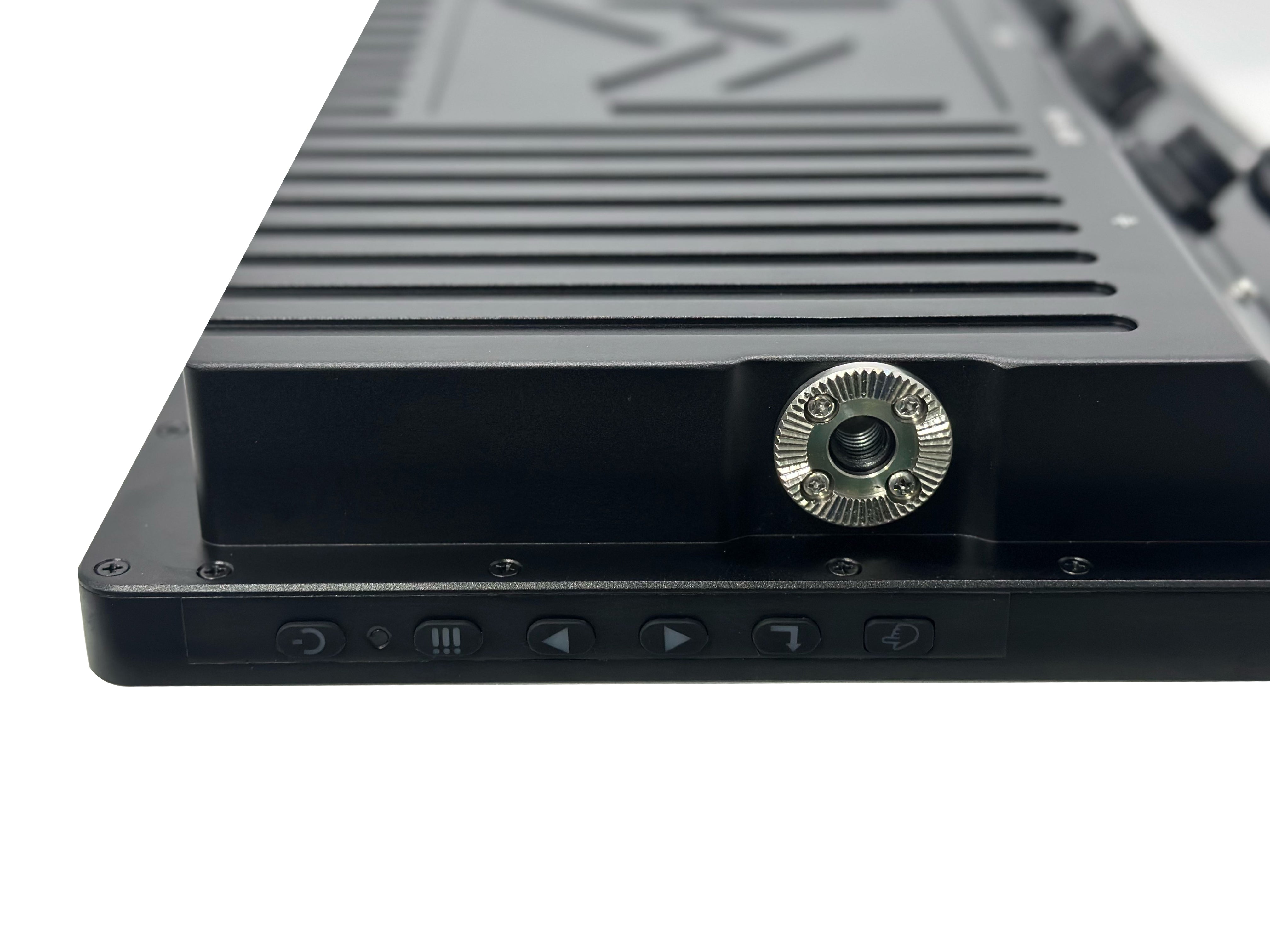 MONSTER MONITOR - FOCUS 19